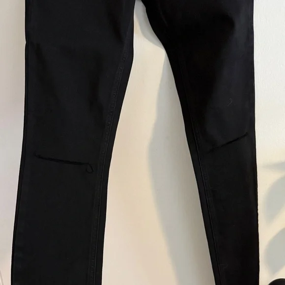 Carly Jean Los Angeles Black Skinny Jeans - Picture 5 of 7